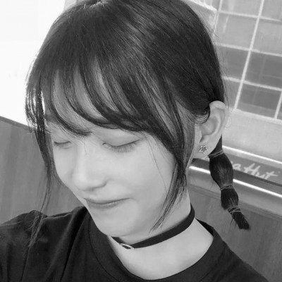 优质黑白女头像