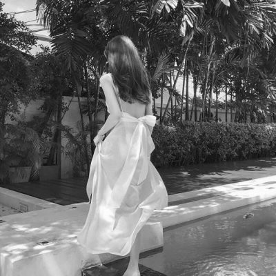 2019唯美背影女生头像