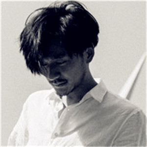 男生黑白抽烟头像