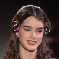 美国著名女演员和模特波姬小丝qq头像