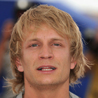 美国男演员杰瑞米雷纳qq头像