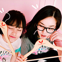 淘气可爱姐妹花头像一对的