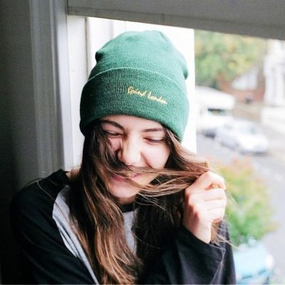 不羁放纵的欧美女生头像