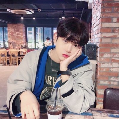 男生头像清新干净