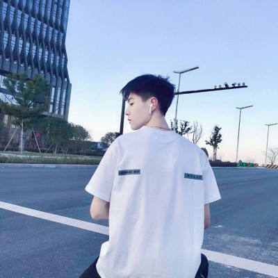 男生背影头像伤感
