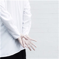 帅气白衣男生头像