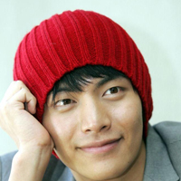 李民基帅气qq头像