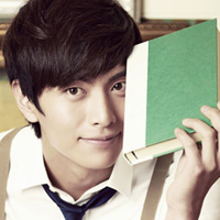 李民基帅气qq头像