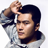 大陆男演员沈泰帅气qq头像