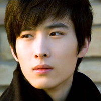 大受青睐的吴昊泽帅气qq头像图片