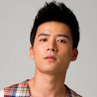 中国内地新生代男演员魏千翔帅气头像图片