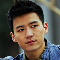 中国内地新生代男演员魏千翔帅气头像图片