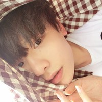 90后帅气qq清新的男生头像图片