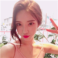 可爱剪刀手美女头像
