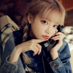 2018qq唯美美女头像300x300