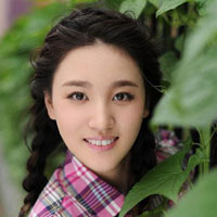 90后美女刘筱筱清新头像图片