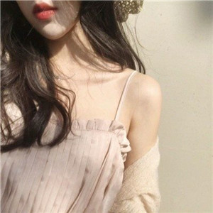 快手头像女生性感大美锁骨