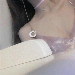 快手头像女生性感大美锁骨