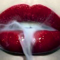 最新嘴唇女生头像