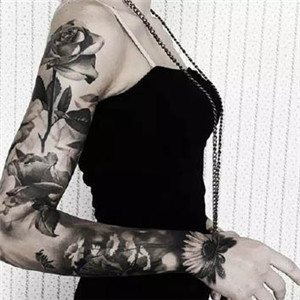 酷纹身女生头像