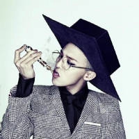 权志龙最新好看头像