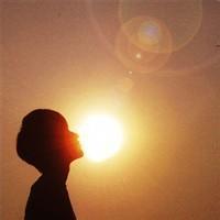 离别伤感男生头像