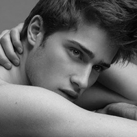 黑色系欧美男生头像