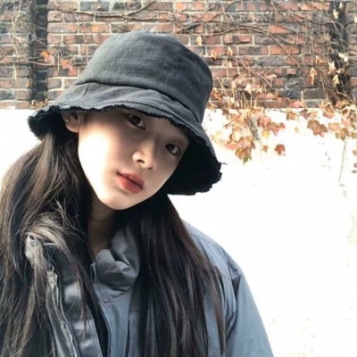 女生个性头像高冷简约