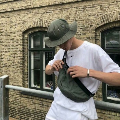 颓废伤感的男生头像2020精选