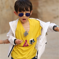 帅气小正太王涵喆头像