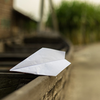 浪漫纸飞机空间头像