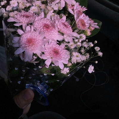 手拿花图片头像