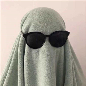 蒙头戴墨镜的沙雕图片