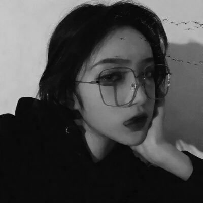 关于qq头像黑白女可爱头像个性网的信息