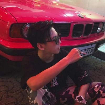 红色男头像图片大全,男生头像图片