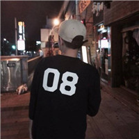 qq男头像背影戴帽子,男生头像图片