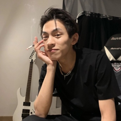 高清好看的网图男生头像