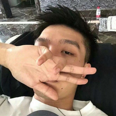 照片真人男生头像