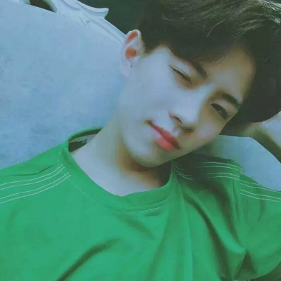 高清清新帅气16岁男孩照片头像,男生头像图片