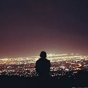 高清帅气有意境的qq头像背影男生图片