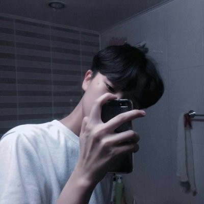 qq头像男生手机控挡脸