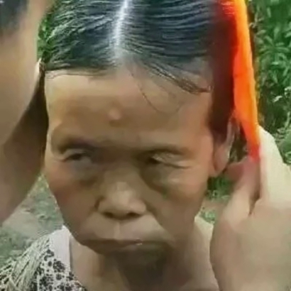 恶搞的情侣头像一对两张