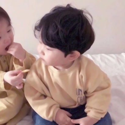 萌娃可爱情侣头像一对两张图片