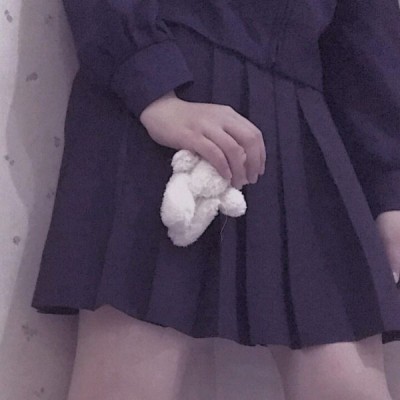 高清干净的网图女qq腿短裙控头像