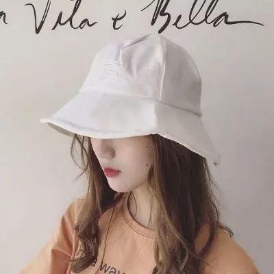 帽子图片女生头像