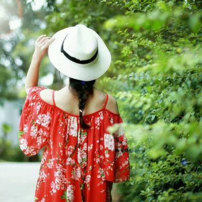 文艺女生背影头像精选