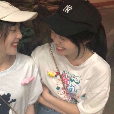 高清好看的一对两张可爱个性闺蜜头像图片