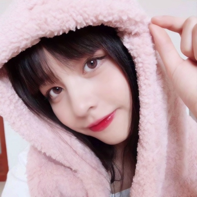 高清唯美优雅微笑女生头像图片