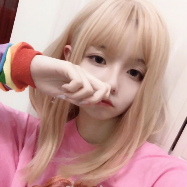 qq闺蜜头像四人各一张