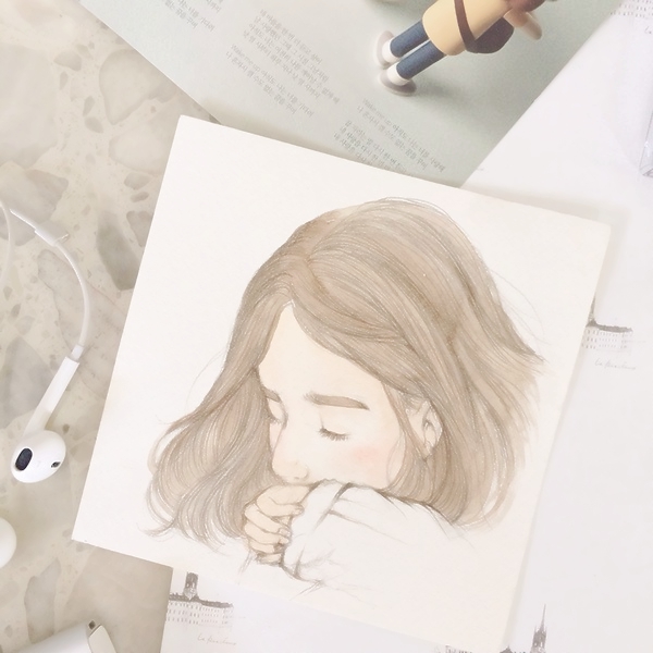 纸上的手绘女生头像